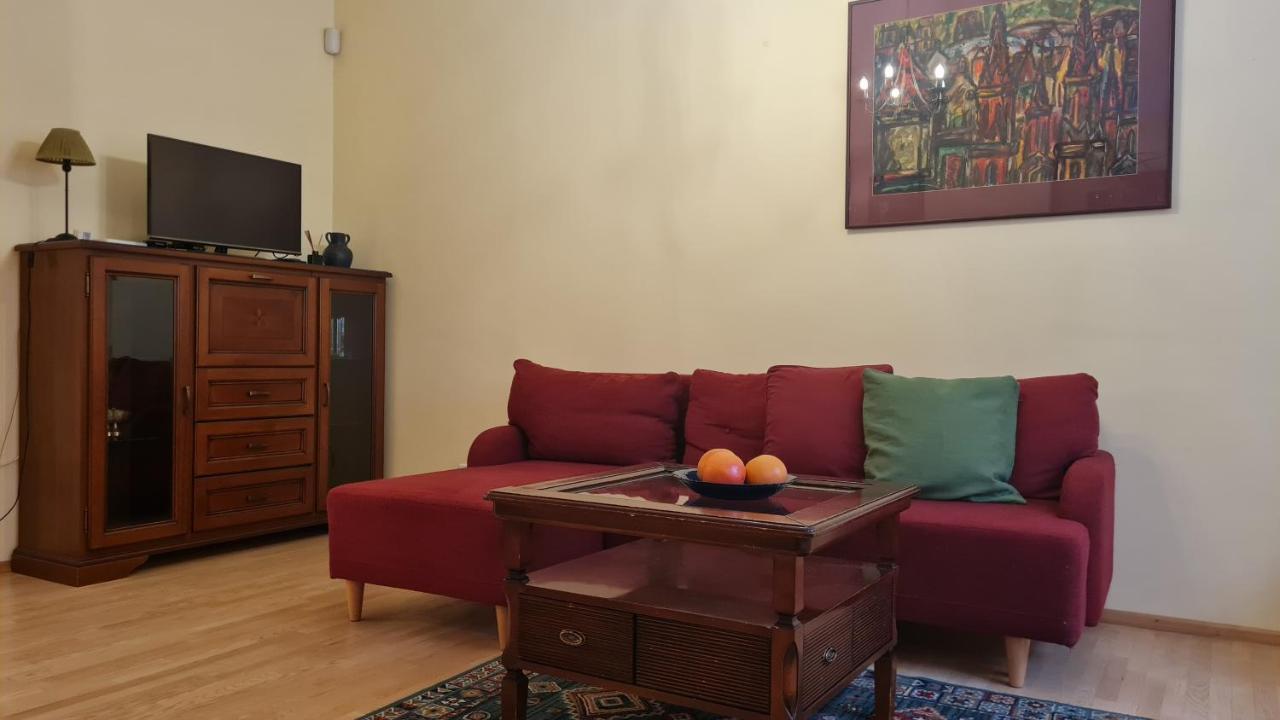 Rehouse, Antokolskio 13 1