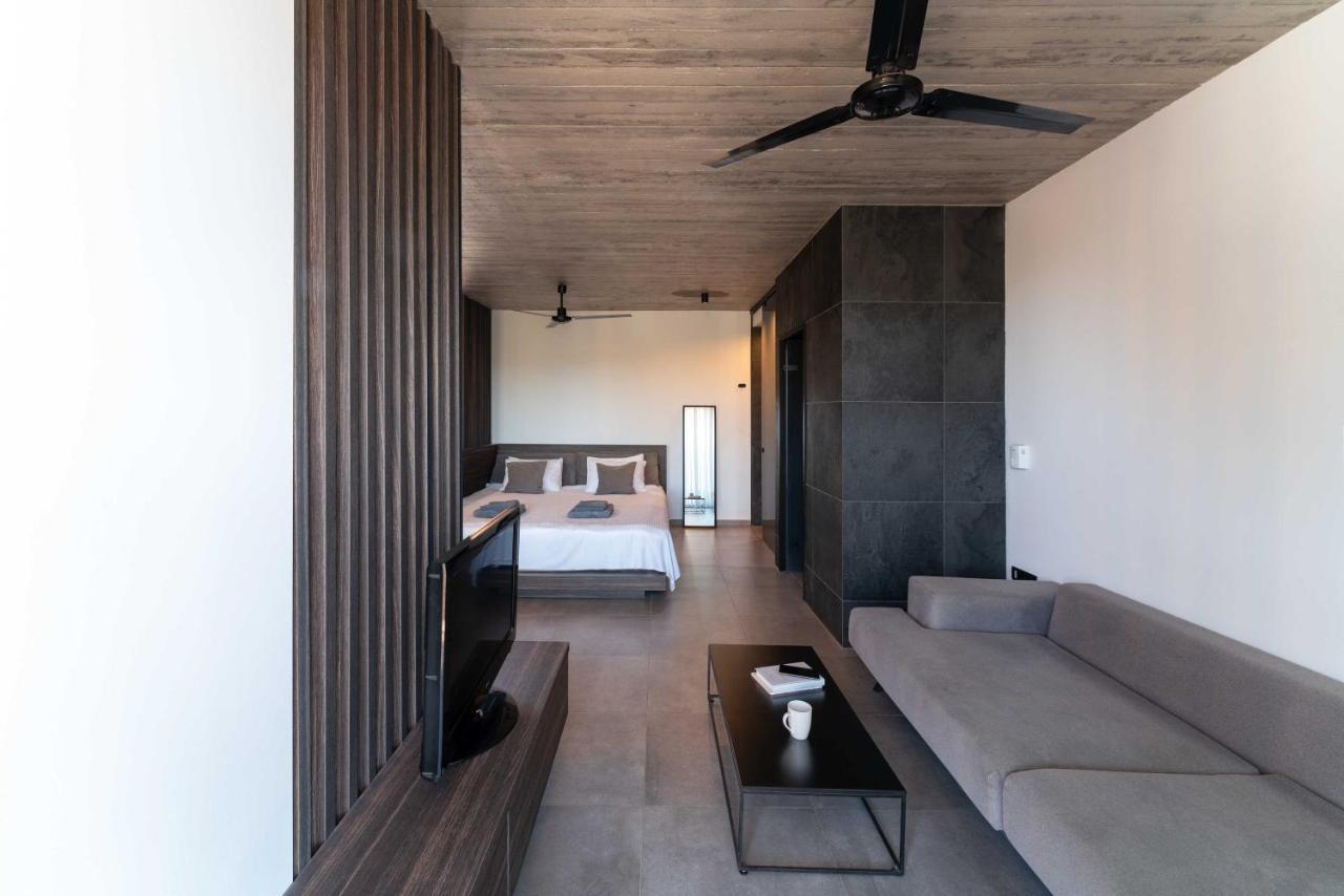 Golden Sun Luxury Apartment Adults Only 2