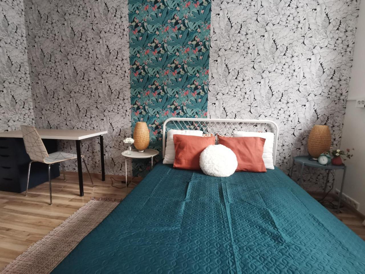 Tiki Taka Hostel & Pub