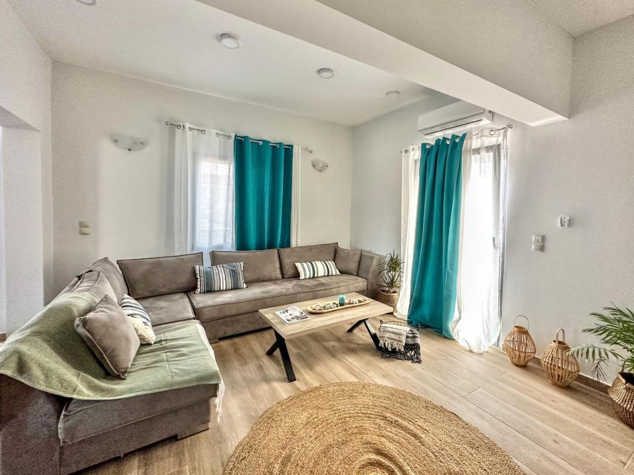 Exquisite 4-Bedroom Prestige Apartment 1