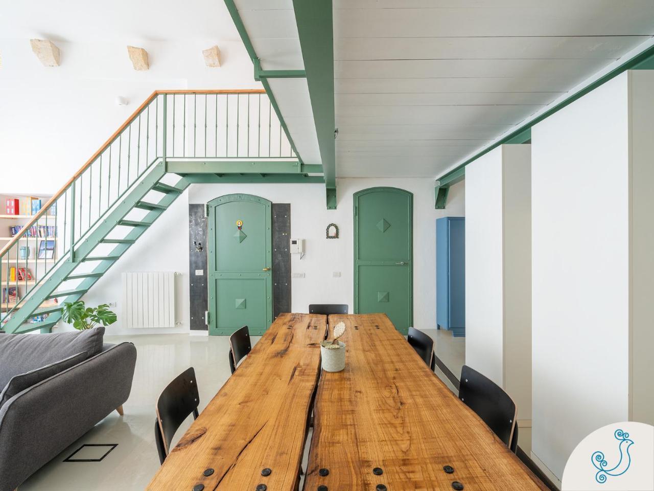 San Diego - Bright And Colourful Loft with Cathedral View 1