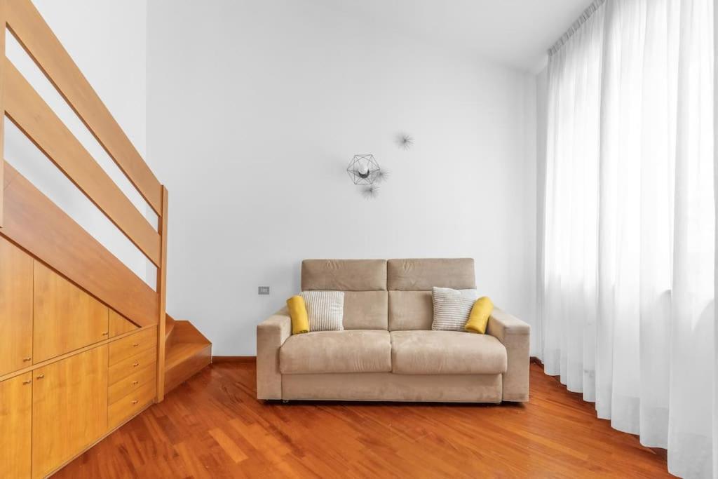 Central Luxurious Apartment [Duomo] A/C-Wi-Fi Free 2