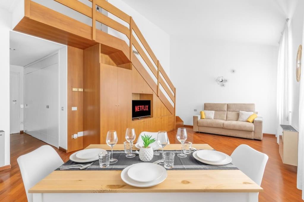 Central Luxurious Apartment [Duomo] A/C-Wi-Fi Free 1