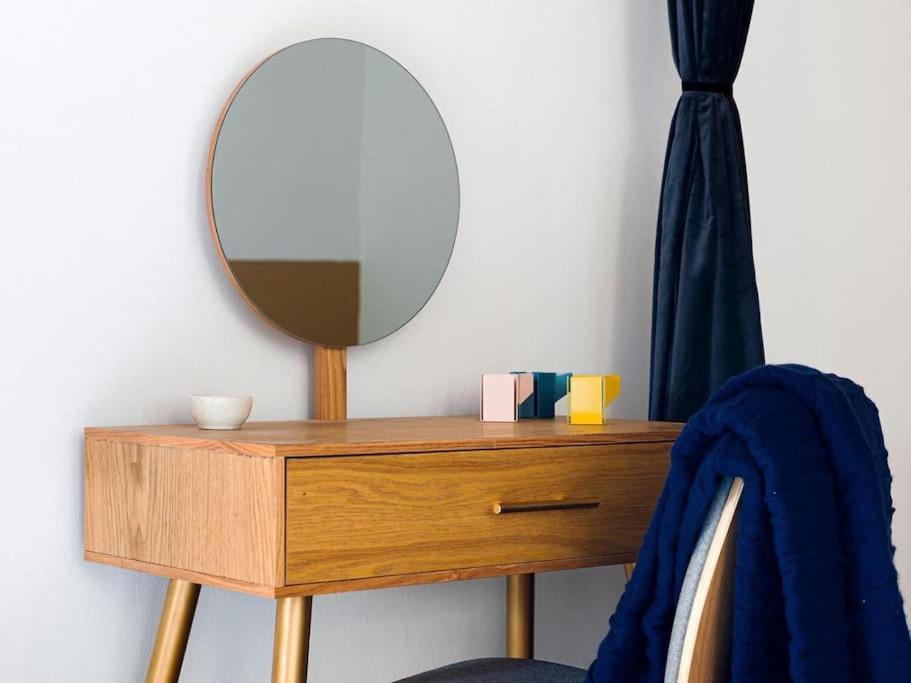 Spacious Apartment in the Gothic