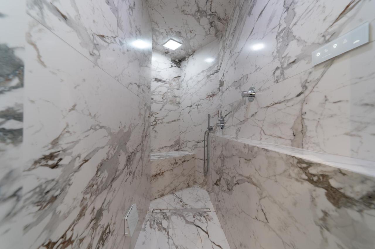 Intrho - Duomo Modern Apt with Hammam 2