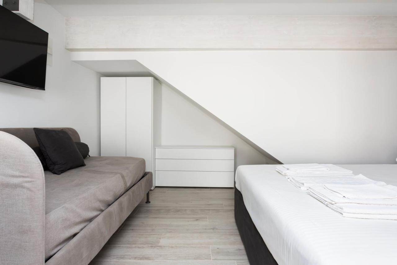 Nest for 2 in Milan Fashion District Via S Cecilia (Adults Only) 2