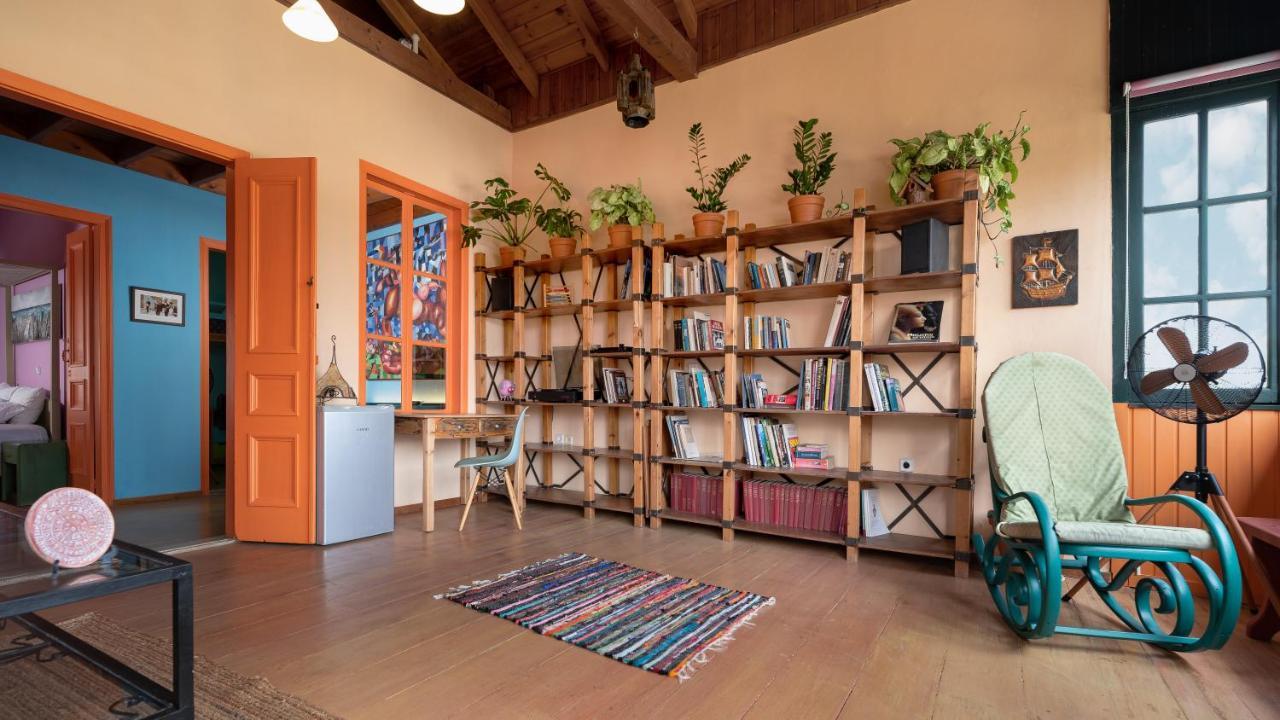 Labyrinthos Arts Guest House 2