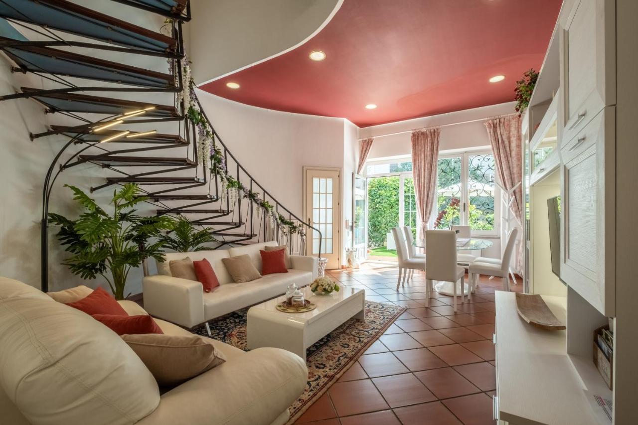 Elegante Villa Lu' Centro Citta a 10 Minuti Dal Mare