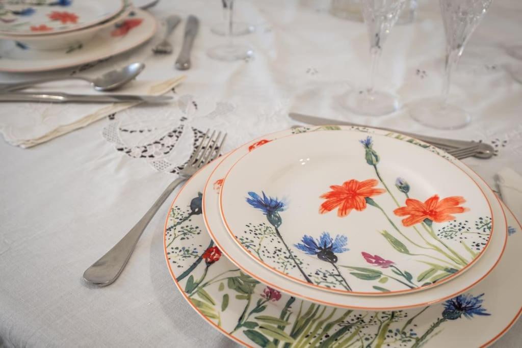 Casa Ofride -Centro-Poetto 10 Min-Wi-Fi-Netflix 2