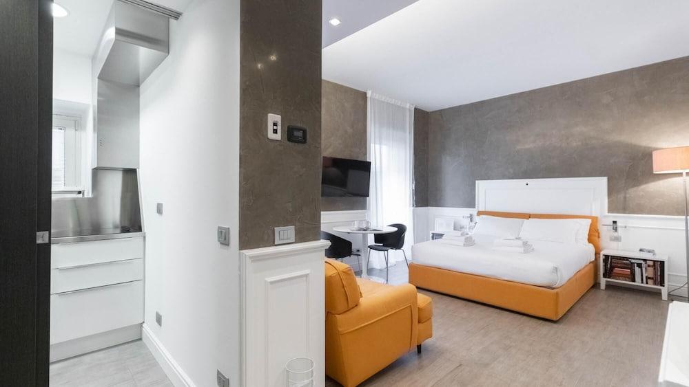 Italianway - Corso Venezia 7 - Aida 2