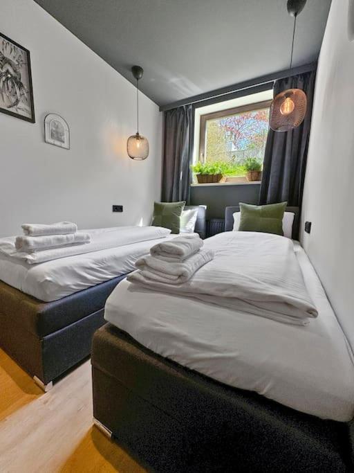 Flatista Homes - Jungle House 2