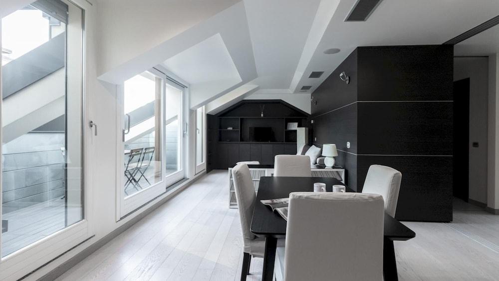 Italianway - Corso Venezia 7 - Traviata 2