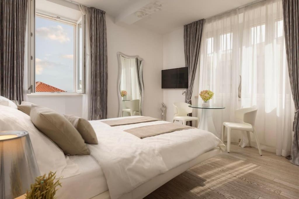 Holiday Home Villa Rosemary 1