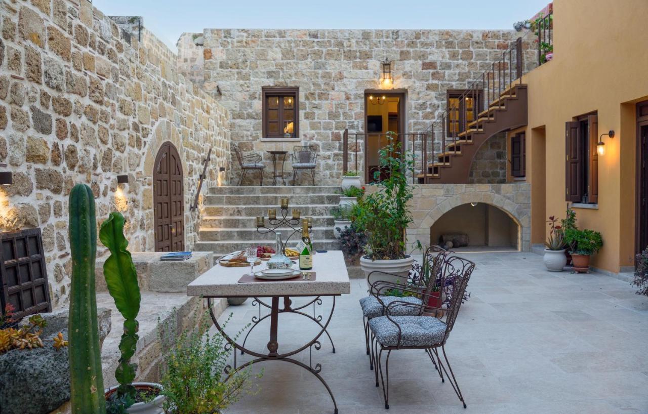 Spanish Knights Inn 1