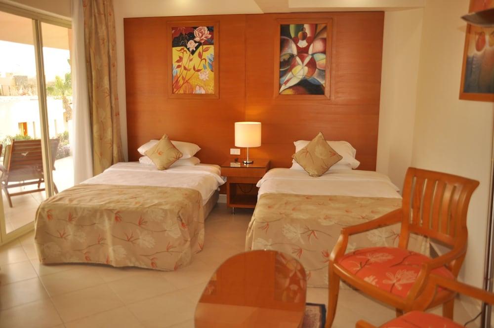 Parrotel Beach Resort Sharm El Sheikh 1