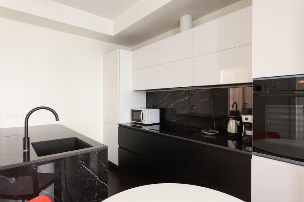 Youhosty - Medici 5 2