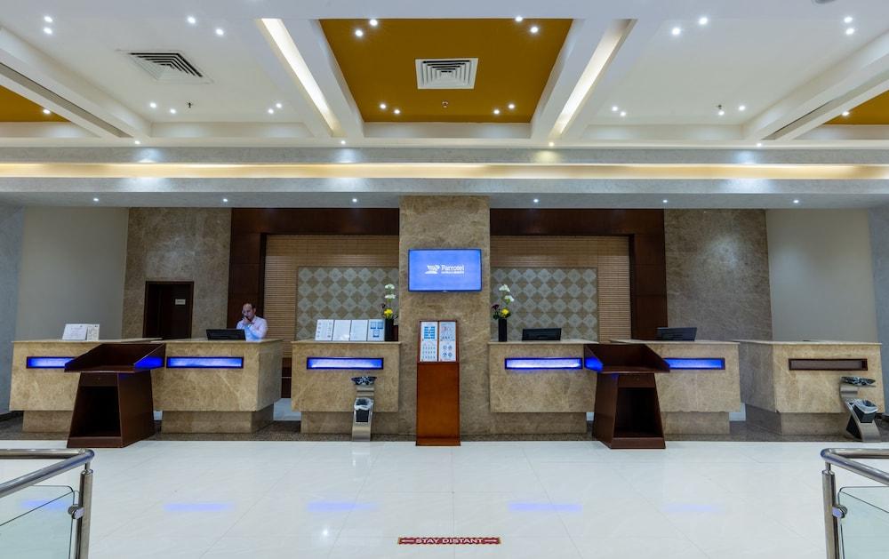 Parrotel Lagoon Waterpark Resort 1