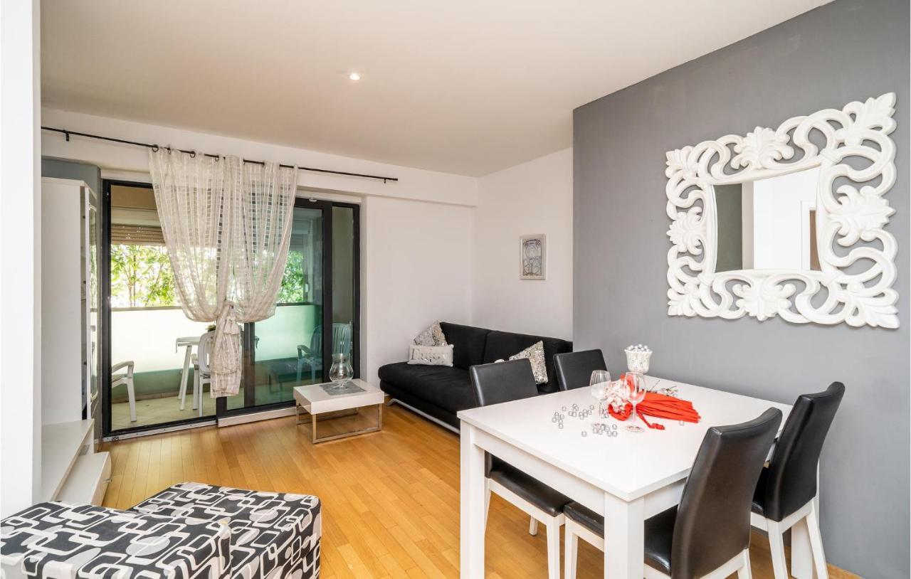 1 Bedroom Cozy Apartment in Dubrovnik 1