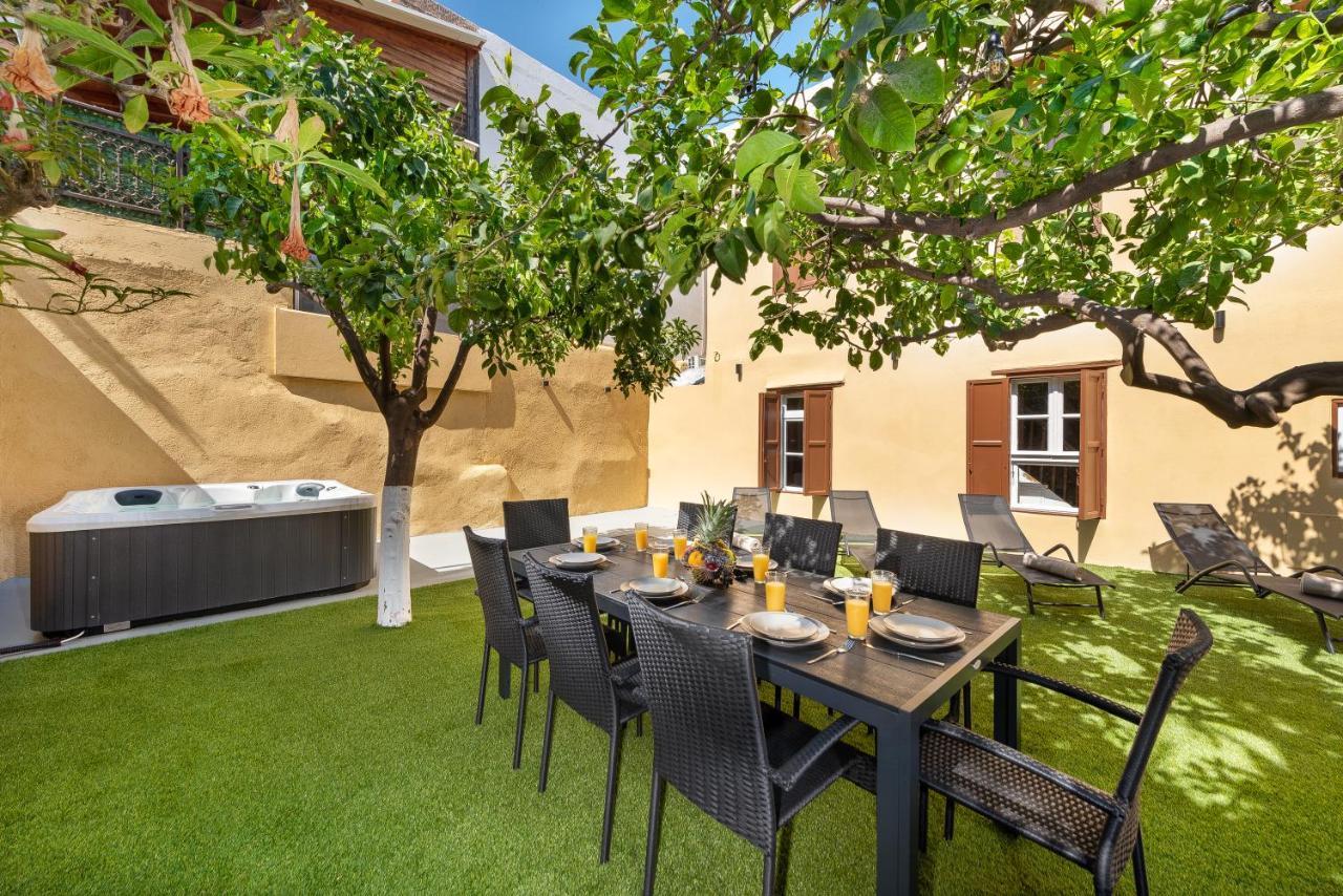 3-4 Bedrooms Villa in Old Town 1