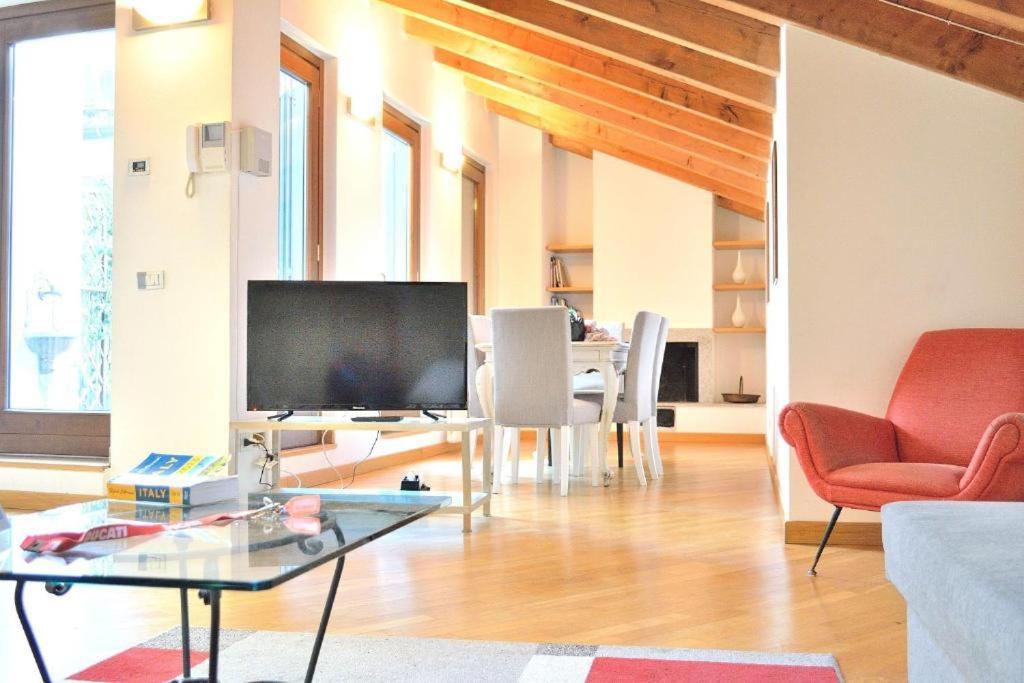 Mansarda in Piazza Duomo 2