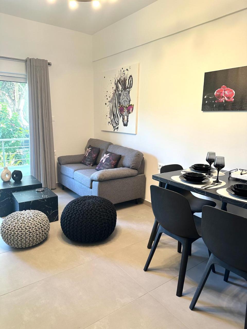 Nice N Cosy Apartment II