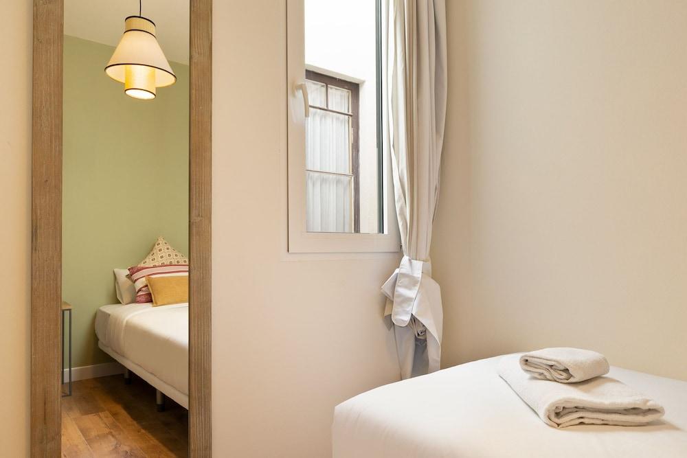 Diagonal Apartments by Olala Homes 2