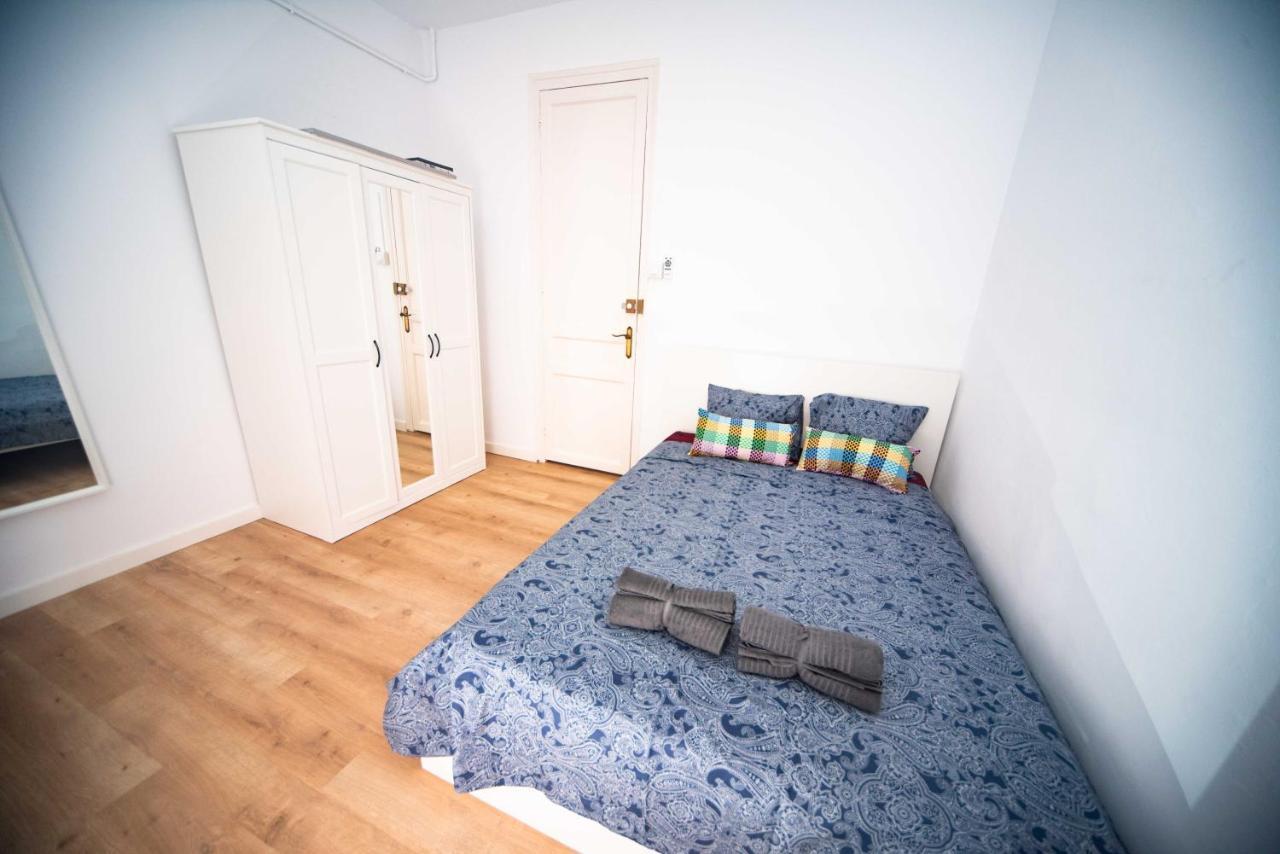 Private Rooms in Barcelona - Eixample 1