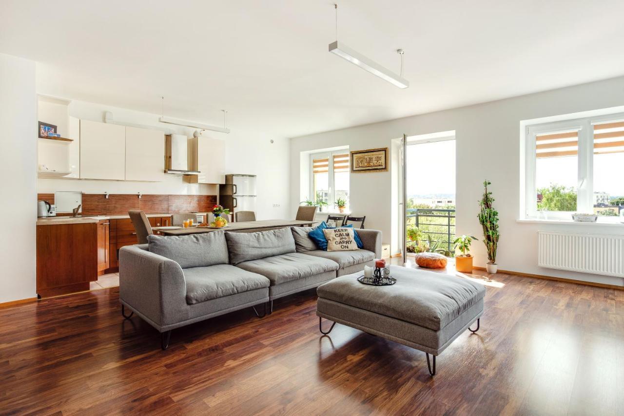 #Invilnius - Spacious & Bright 1bdr Apartment Shopping District