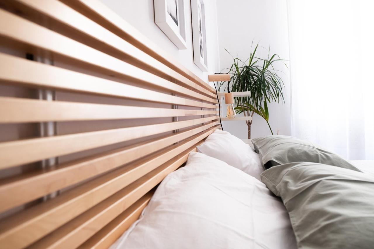 Ab Ovo (Adults Only)