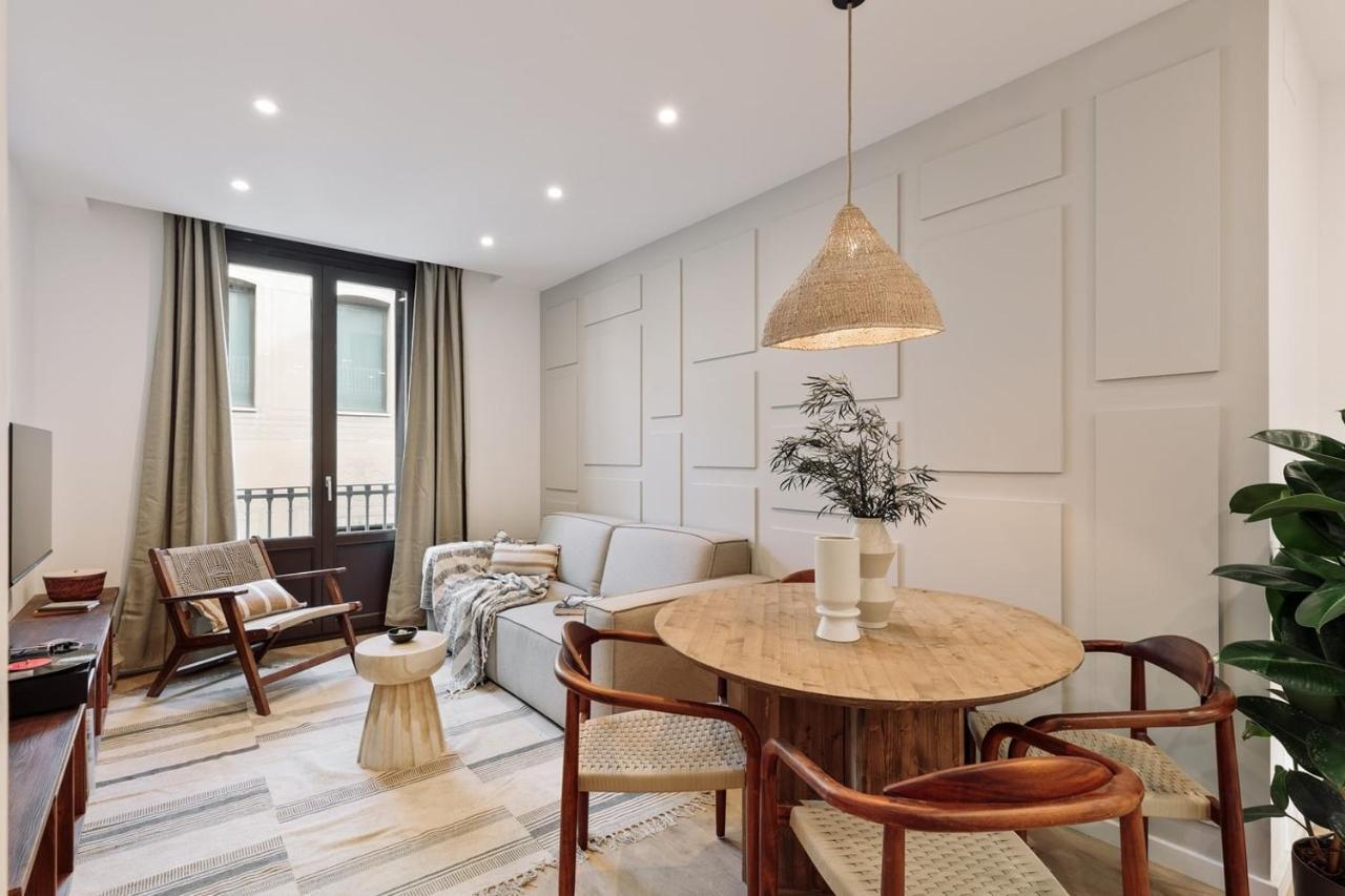 Pompei - 2 Bedrooms, Balcony And Terrace in Ciutat Vella 1