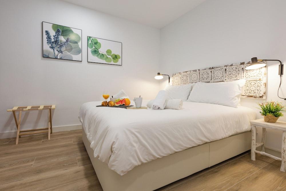 Stay U-Nique Apartments Fabra I Puig 2