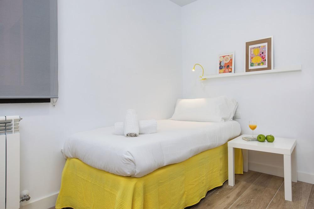 Stay U-Nique Apartments Fabra I Puig