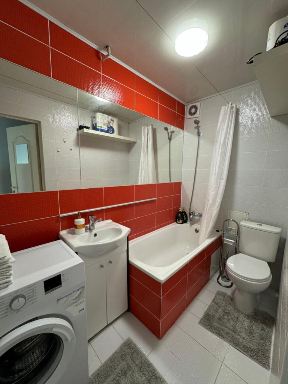 Spacious Apartment in Old Town Vilnius Street 2