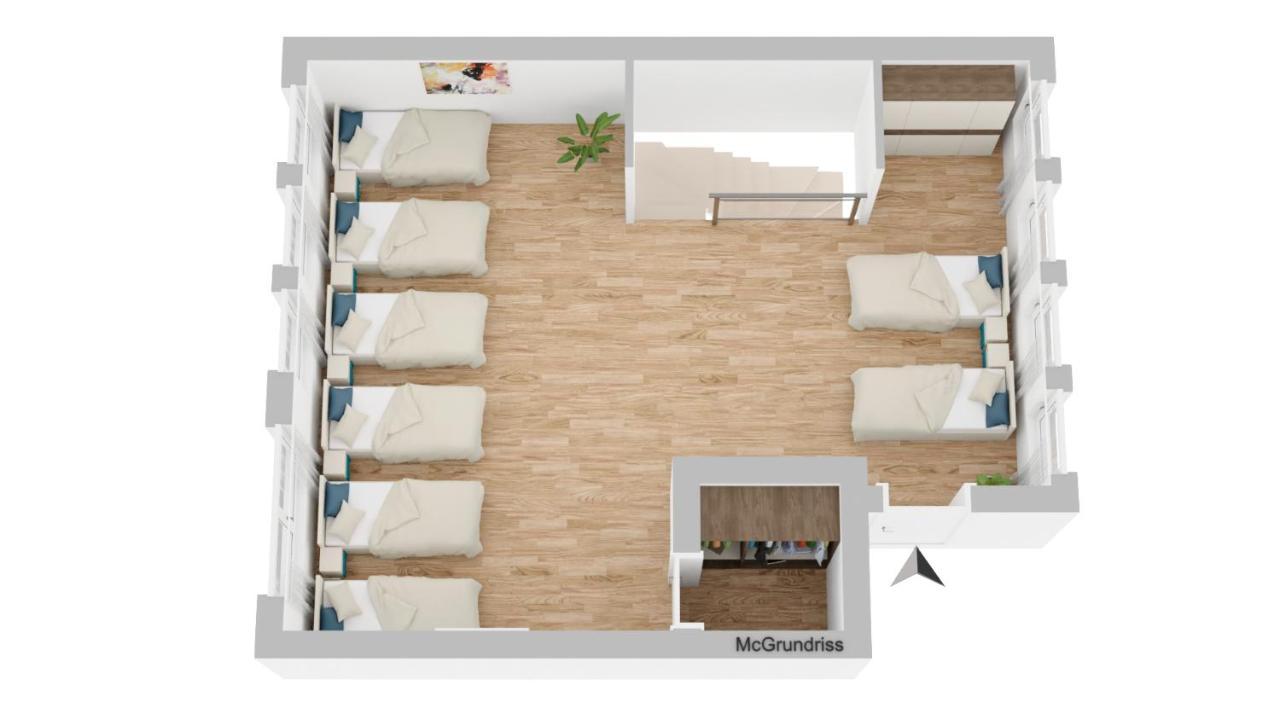 Munich Large Apartment 155 Qm And 5 Bedrooms with Roof Terrace in Centrally Located 1 To 14 Guests 2