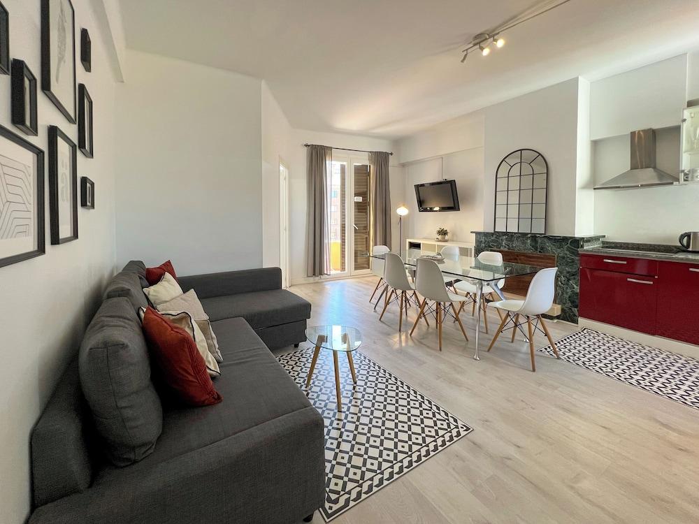 Stay U-Nique Apartment Seneca