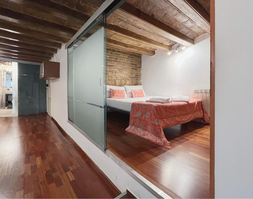 Stay U-Nique Apartments Placa Universitat