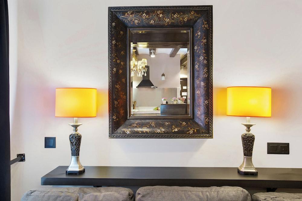 Stay U-Nique Apartments Carretes 1