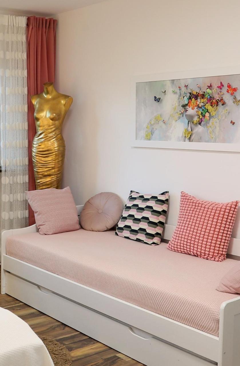 10 Min Subway U-Bahn To Marienplatz 130 M2 - 4br - 2bath 2