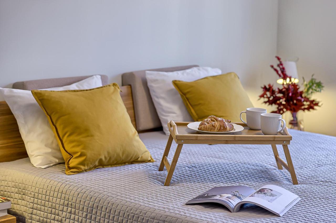 Family Oasis Apartments X Free Parking X Self Check in 24x7