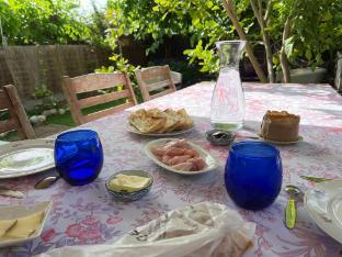 Lemon Tree Guest House 1