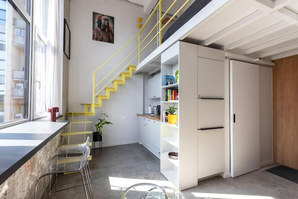 Artsy Design Loft - Hip District Uptown Vilnius 1