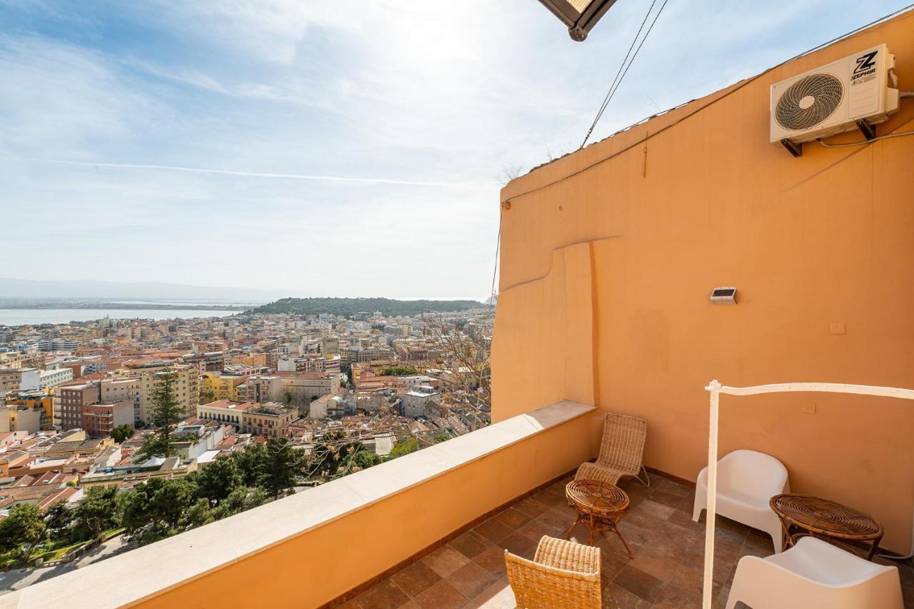 Martini Time, Panoramic Terrace on the Castle Walls 2