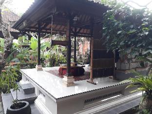 Adi House Homestay