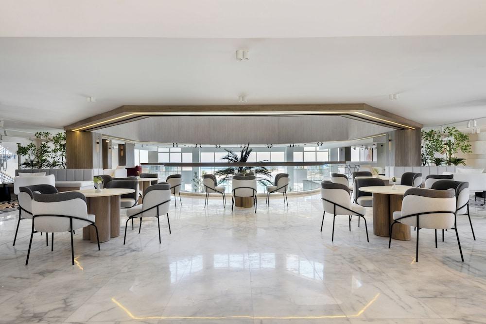 Flow Spectrum Resort Sahl Hasheesh 1