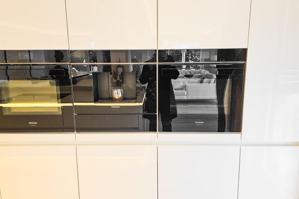 Luxurious Large Home with Pool, Garden, Koi Pond 1