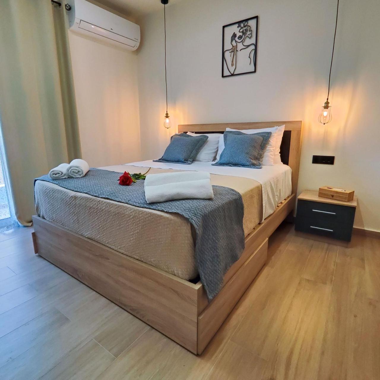 Calliope's Rhodes City Comfort 1