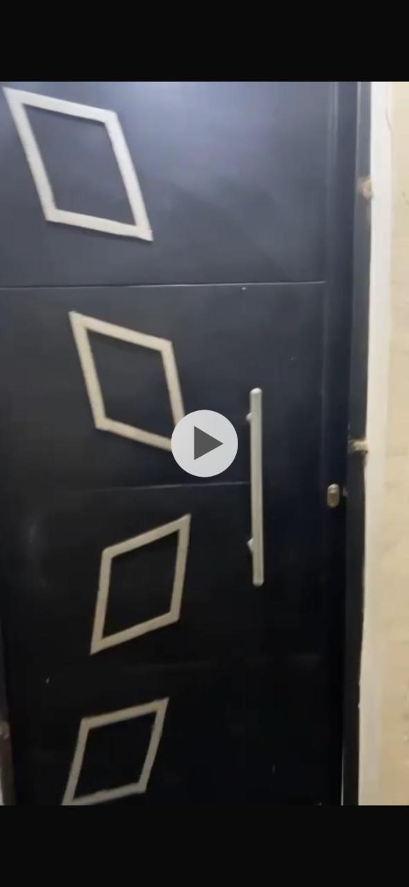 شقة في الدقي 1