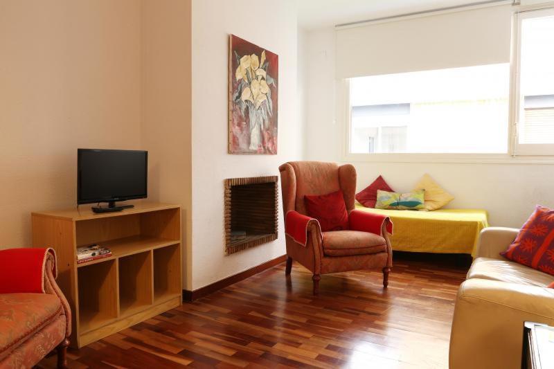 Sweet BCN Three Bedroom Apartment 1