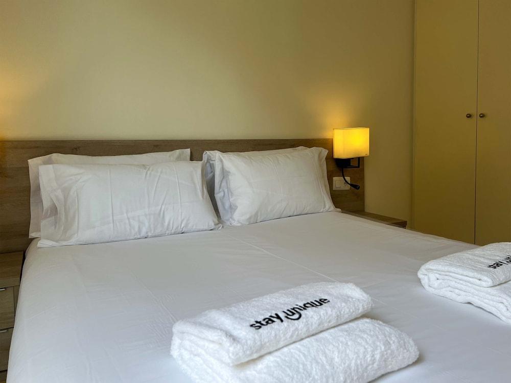 Stay U-Nique Apartments Pau Claris 1