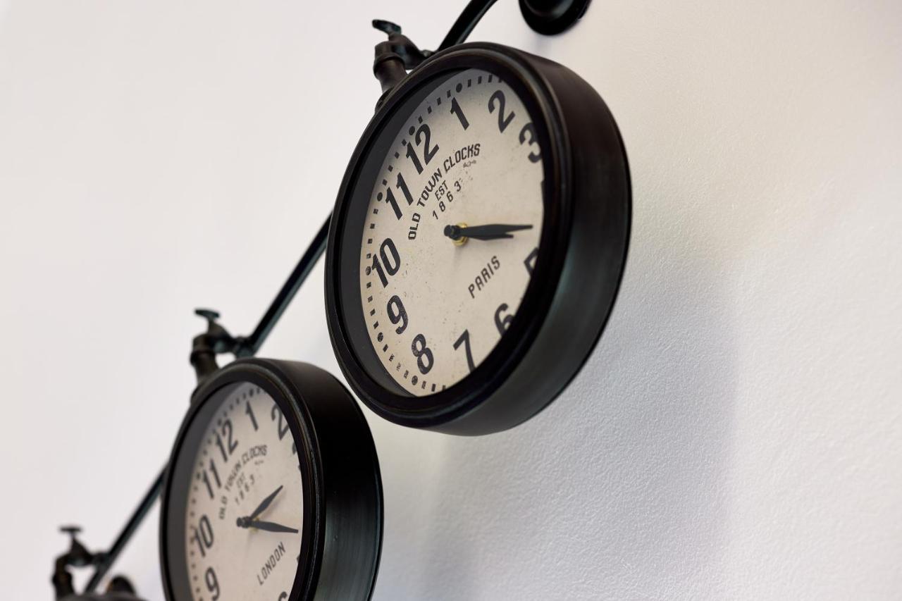 Duomo Imperial Suits - Modern And Comfortable 2